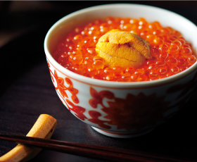 写真：うにいくらご飯